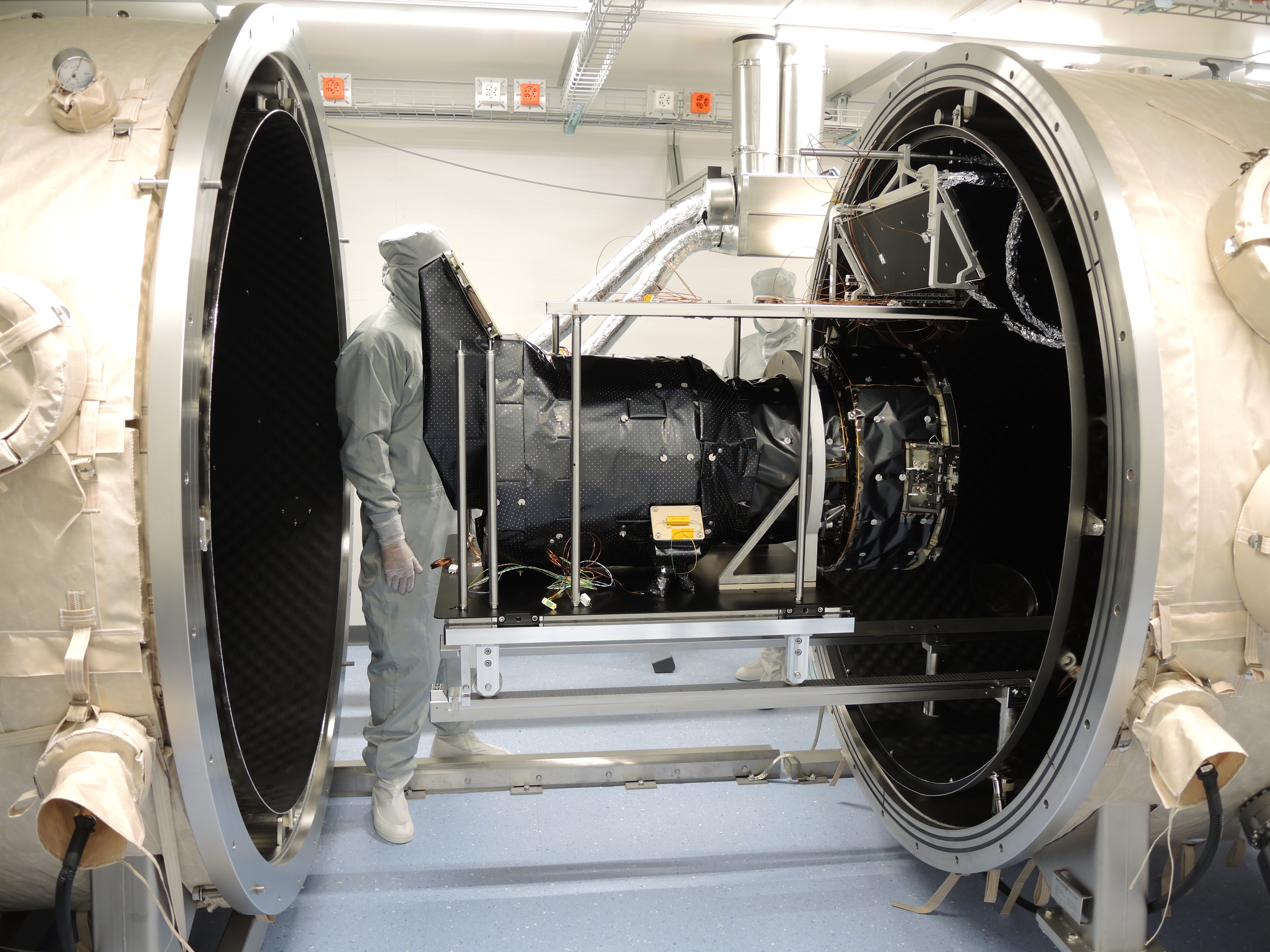 CHEOPS Payload in the Thermal Vacuum Chamber at the University of Bern (CH) (Copyright University of Bern/CMC)