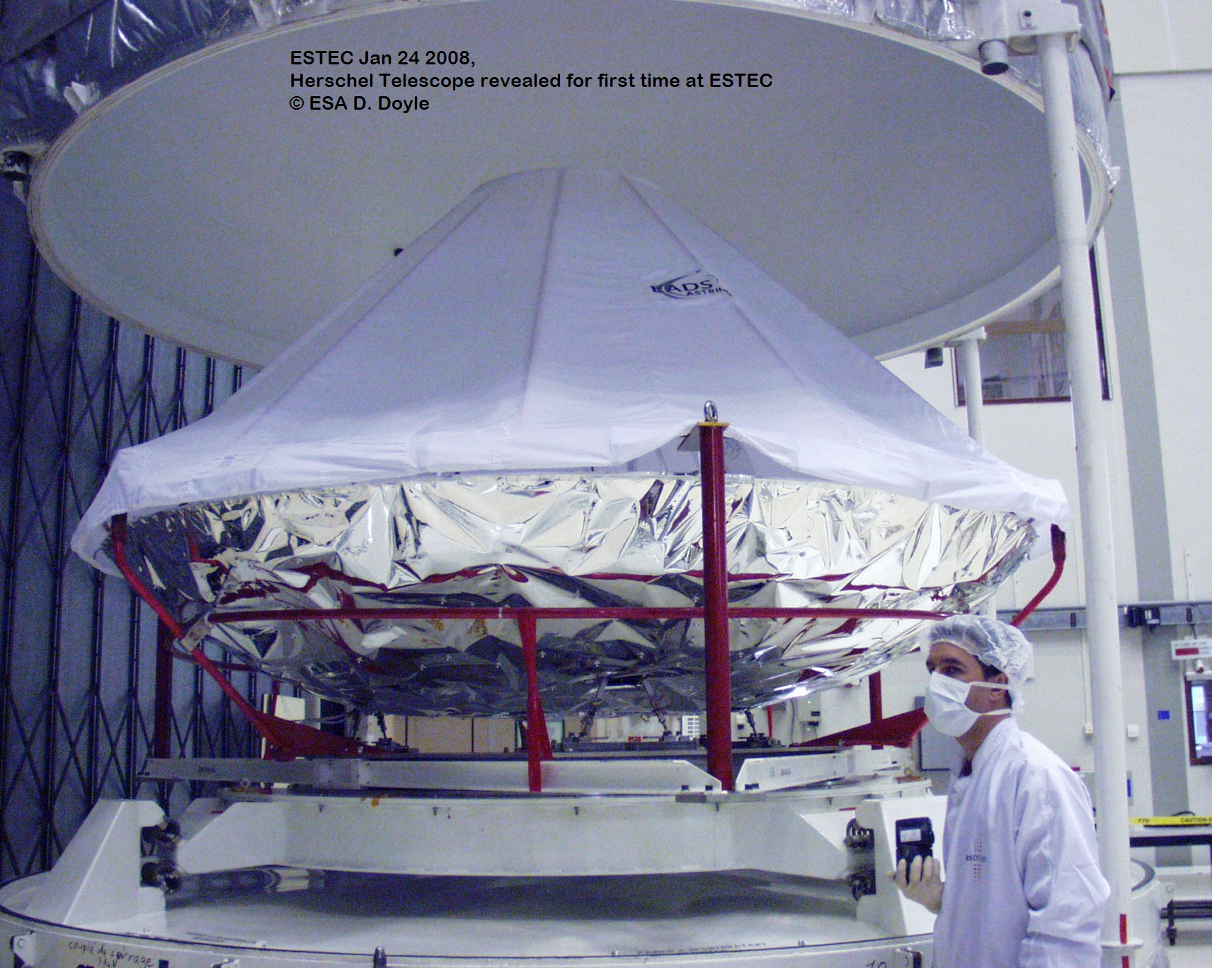 Herschel Telescope moved out of its transport container. Herschel Telescope moved out of its transport container.