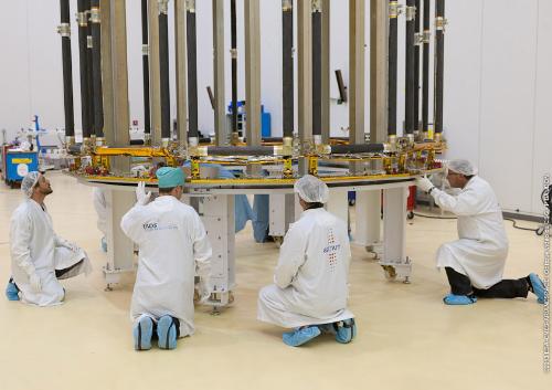 12 September 2013 ***** credits: ESA-CNES-Arianespace / Optique Vidéo du CSG - P. Baudon